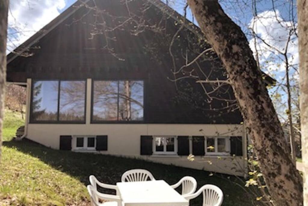 Au Coeur Du Village De Prémanon Zewnętrze zdjęcie